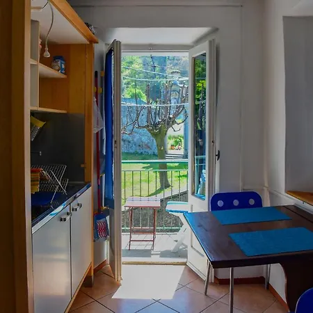 Easy Welcome Tiny Apartment *